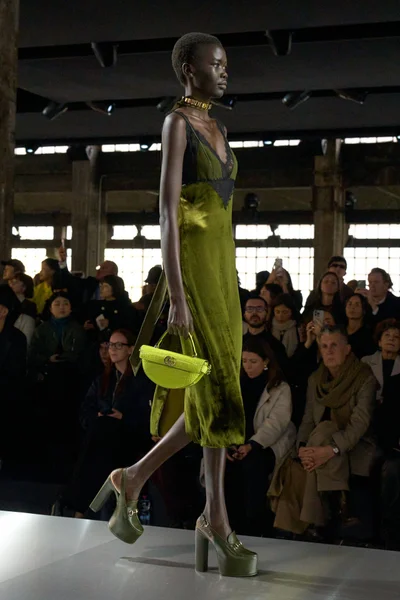 Look 21